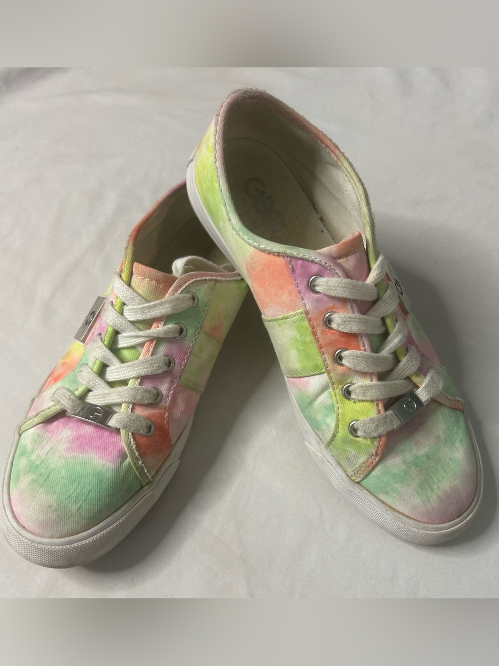 GBG Los Angeles Tie Dye Canvas Sneakers Women’s Size 6 Pastel Festival
